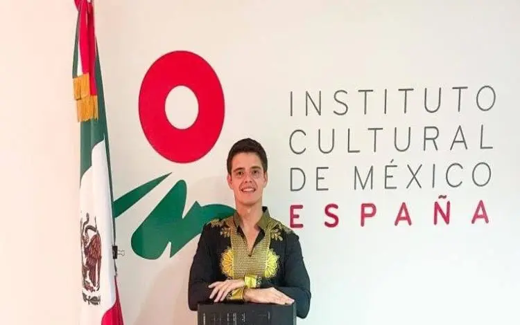 ¡Un mexicano que suena como cien!