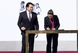 Sheinbaum cumple con maestros.