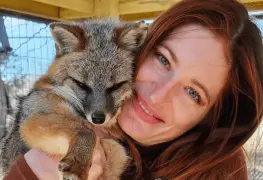 Fallece Mikayla Raine.