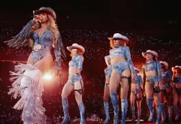 Beyoncé: Elegancia y Poder en cada paso.