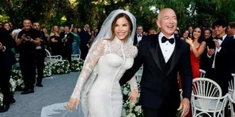 Protagonistas en boda con Jeff Bezos