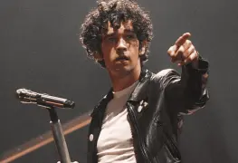 Healy ataca de nuevo.