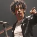 Healy ataca de nuevo.