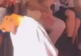 Desfile con estética carcelaria enfurece a Bukele