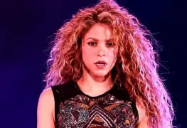 Imitadora de Shakira engaña a todos.