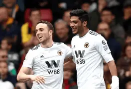 Raúl Jiménez se despide de Diogo Jota