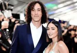 Vanessa y Cole: padres discretos.