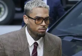 Cantante Chris Brown niega cargos por agresi&oacute;n en club nocturno