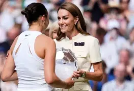 Kate Middleton consuela a Anisimova tras su derrota en Wimbledon 2025