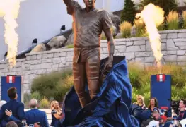 Inmortalizan a Tom Brady con estatua