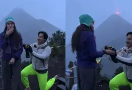 Erupción del volcán Acatenango sorprende en propuesta de matrimonio