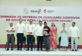 500 adultos beneficiados con entrega de auxiliares auditivos en Tabasco