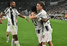 Juventus se impone 2-0 a Parma en debut goleador de Jonathan David