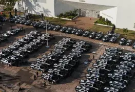 Entrega Alcaldesa 50 patrullas policiacas