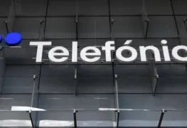 Telefónica pierde contrato de fibra óptica en España