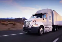 Implementación de IA en logística de transporte