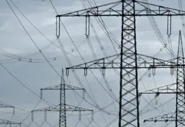 CNE cancela 35 permisos en sector energético