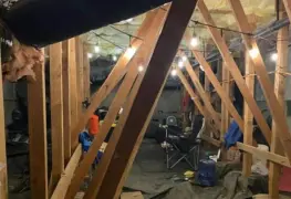 Intruso descubierto viviendo en espacio subterráneo en Happy Valley