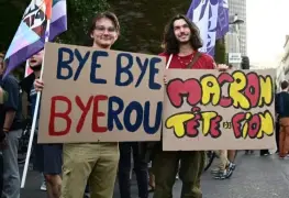 Dimite el primer ministro francés François Bayrou en medio de crisis política