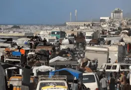 Palestinos huyen de Gaza ante ofensiva israelí y crisis humanitaria