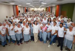 300 mujeres inician taller de pan de muerto en Tabasco