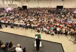 Presidenta Claudia Sheinbaum rinde cuentas a 250 mil mexicanos