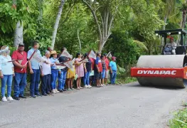 Dan banderazo de inicio de obra en la R/A Lázaro Cárdenas 1ra. Sección de Comalcalco