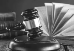 Noticias falsas y amparo fantasma