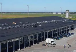 Dinamarca eleva alerta tras presencia de drones en aeropuerto de Aalborg