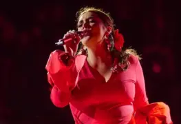 Yuridia agota concierto en Plaza de Toros M&eacute;xico con &aacute;lbum Monumental