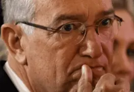 Juez federal ordena a TV Azteca retirar demandas en Nueva York