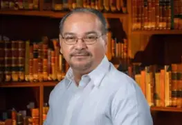 Mario Cerino,  de la tribu de los mandarines