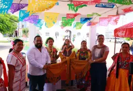 Se instala un pedacito de Oaxaca en el corazón de Comalcalco