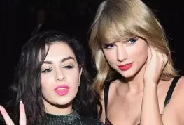 Taylor Swift lanza Actually Romantic en su nuevo álbum apuntando a Charli XCX
