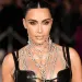 Kim Kardashian revela lucha contra aneurisma cerebral