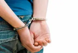 Adolescente dispara a compa&ntilde;ero en escuela secundaria de EU
