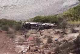 Accidente de autobús deja 37 muertos en Arequipa