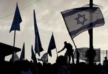 Israel intensifica ataques en el sur de Líbano contra Hezbolá