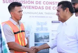 Supervisión de construcción de 944 viviendas en Cunduacán