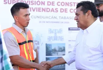 Supervisión de construcción de 944 viviendas en Cunduacán