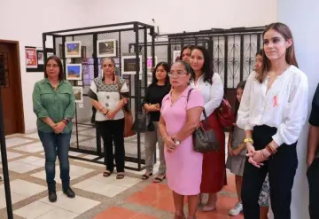Inauguran exposición fotográfica Mi colonia en imágenes
