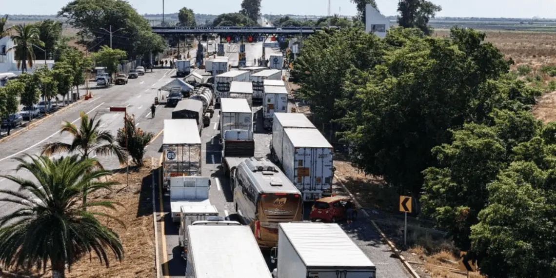 Acuerdos con Segob para levantar bloqueos carreteros