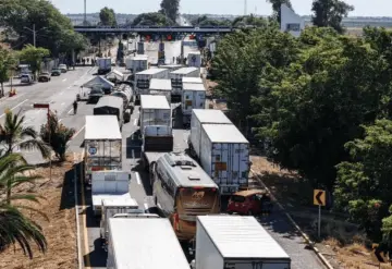 Acuerdos con Segob para levantar bloqueos carreteros