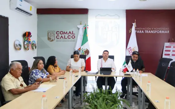 Entrega Ovidio Peralta su Primer Informe de Gobierno al Cabildo de Comalcalco