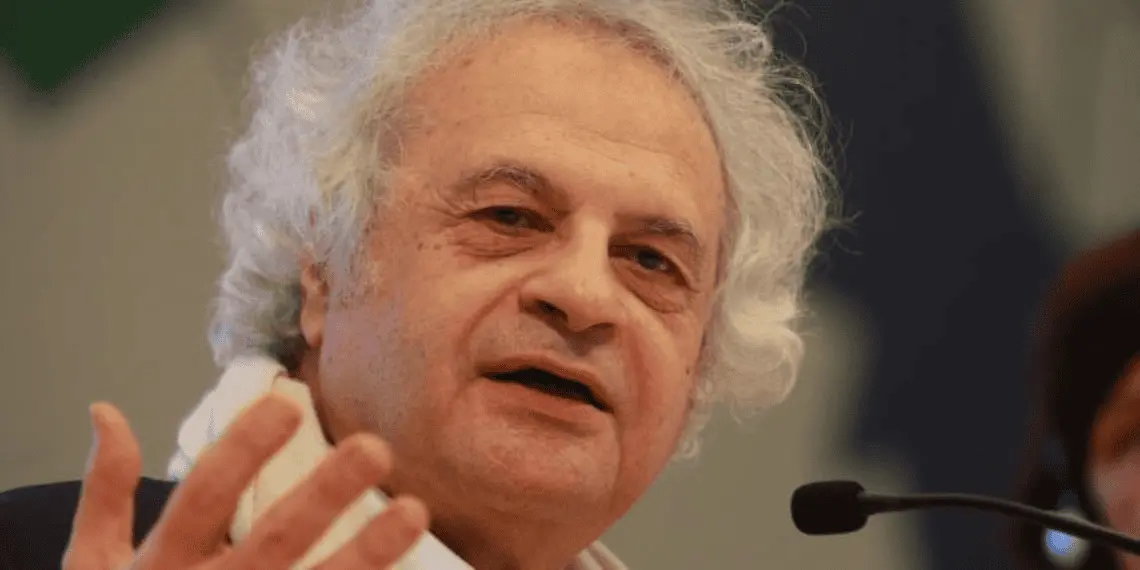 La ciencia avanza sin límites, según el ganador del premio FIL