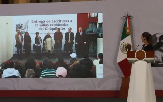 Entrega de viviendas a familias afectadas por deslave en Chiquihuite