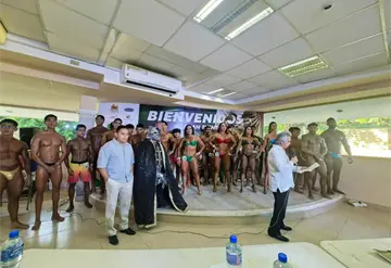 Se corona en competencia de fisicoculturismo