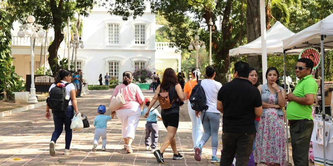 Miles de visitantes internacionales en el aniversario del Centro Cultural Quinta Grijalva