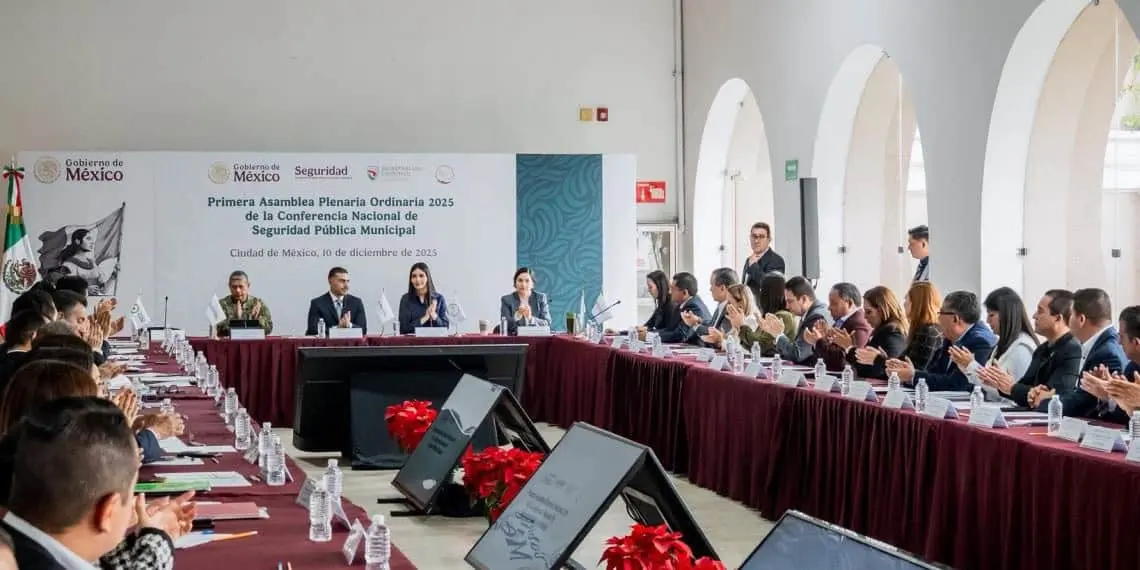 Robustecen labor de policías municipales