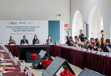 Robustecen labor de policías municipales